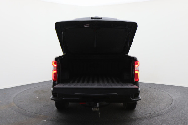 Chevrolet Silverado CREW CAB 5.3L V8