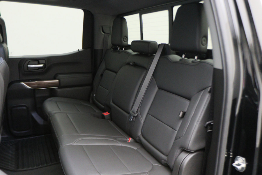 Chevrolet Silverado CREW CAB 5.3L V8