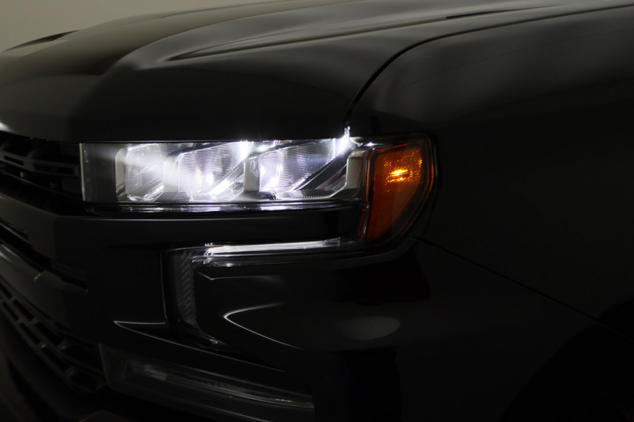 Chevrolet Silverado CREW CAB 5.3L V8