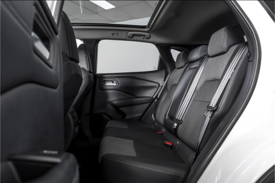 Nissan QASHQAI 1.3 MHEV Xtronic 158 PK N-Connecta - Automaat | Panodak | Cold Pack | Dig. Cockpit | Adapt. Cruise | 360 Camera | PDC | NAV + App Connect | LM 18" | ECC | 6031