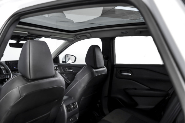 Nissan QASHQAI 1.3 MHEV Xtronic 158 PK N-Connecta - Automaat | Panodak | Cold Pack | Dig. Cockpit | Adapt. Cruise | 360 Camera | PDC | NAV + App Connect | LM 18" | ECC | 6031