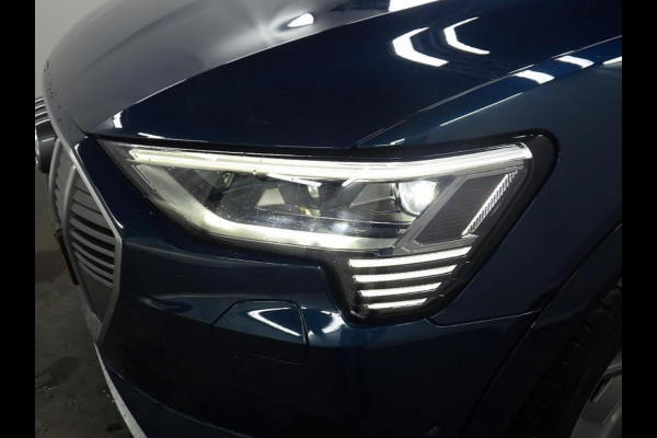 Audi e-tron 55 quattro 409 pk Sport edition Plus 95 kWh, panoramadak,sport leder, camera , 1 e eigenaar, NL auto met nap