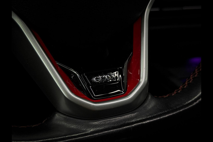 Volkswagen Golf 2.0 TSI GTI Clubsport 301PK IQ| Pano | Sfeer