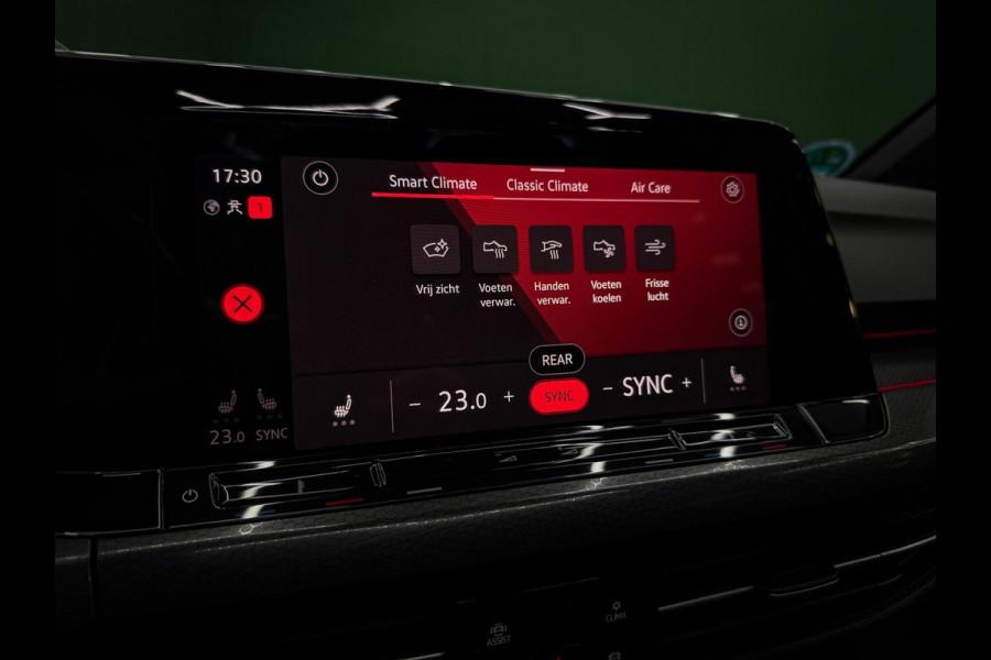 Volkswagen Golf 2.0 TSI GTI Clubsport 301PK IQ| Pano | Sfeer