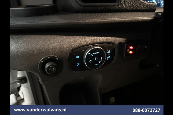 Ford Transit 2.0 TDCI 161pk Bakwagen 225cm hoog Laadklep Euro6 Airco | Camera | Cruisecontrol | 950kg laadvermogen Bijrijdersbank,
