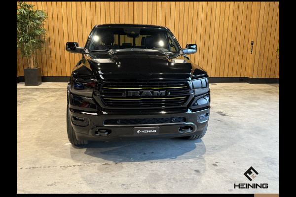 Dodge Ram 1500 5.7 V8 4x4 Crew Cab Laramie Sport. Black Edition. Apple-carplay. Navi. Pano. Train Horn. NAP