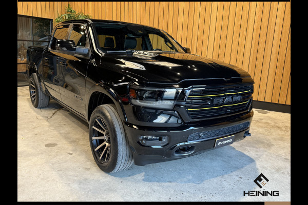 Dodge Ram 1500 5.7 V8 4x4 Crew Cab Laramie Sport. Black Edition. Apple-carplay. Navi. Pano. Train Horn. NAP