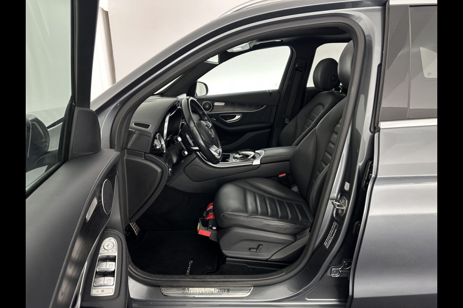 Mercedes-Benz GLC 350e 4MATIC AMG Aut. *PANO | FULL-LEATHER | FULL-LED | HEATED-SPORTSEATS | CAMERA | NAVI-FULLMAP | PRIVACY-GLASS | SHIFT-PADDLES | ECC | PDC | CRUISE | 19''ALU*