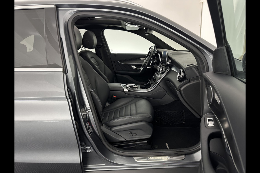 Mercedes-Benz GLC 350e 4MATIC AMG Aut. *PANO | FULL-LEATHER | FULL-LED | HEATED-SPORTSEATS | CAMERA | NAVI-FULLMAP | PRIVACY-GLASS | SHIFT-PADDLES | ECC | PDC | CRUISE | 19''ALU*
