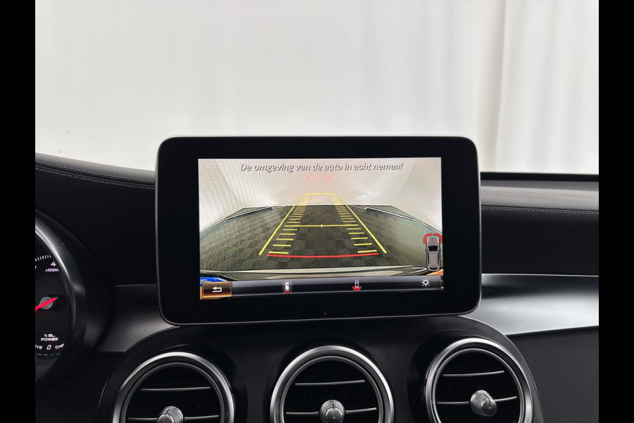 Mercedes-Benz GLC 350e 4MATIC AMG Aut. *PANO | FULL-LEATHER | FULL-LED | HEATED-SPORTSEATS | CAMERA | NAVI-FULLMAP | PRIVACY-GLASS | SHIFT-PADDLES | ECC | PDC | CRUISE | 19''ALU*