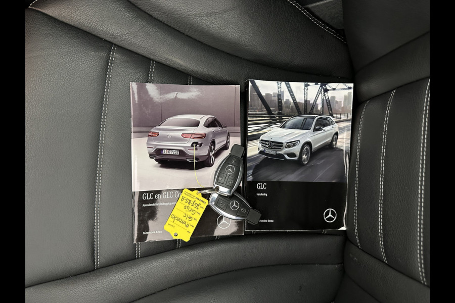 Mercedes-Benz GLC 350e 4MATIC AMG Aut. *PANO | FULL-LEATHER | FULL-LED | HEATED-SPORTSEATS | CAMERA | NAVI-FULLMAP | PRIVACY-GLASS | SHIFT-PADDLES | ECC | PDC | CRUISE | 19''ALU*