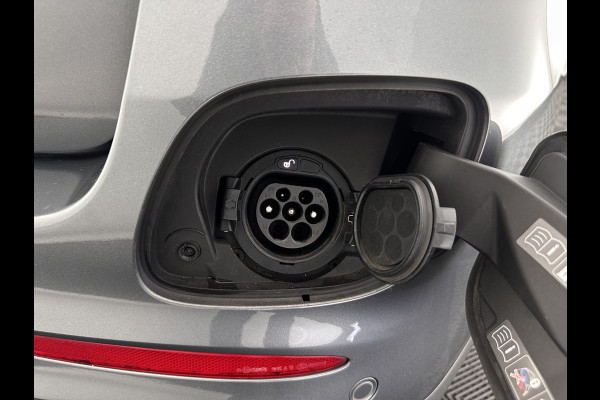 Mercedes-Benz GLC 350e 4MATIC AMG Aut. *PANO | FULL-LEATHER | FULL-LED | HEATED-SPORTSEATS | CAMERA | NAVI-FULLMAP | PRIVACY-GLASS | SHIFT-PADDLES | ECC | PDC | CRUISE | 19''ALU*