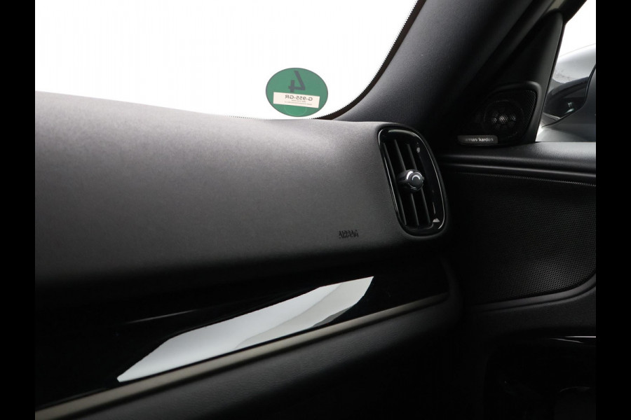 MINI Countryman 1.5 COOPER AUT. ORIG. NL CHILI + LEDER | CAMERA | HEAD-UP | LED | HARMAN/KARDON