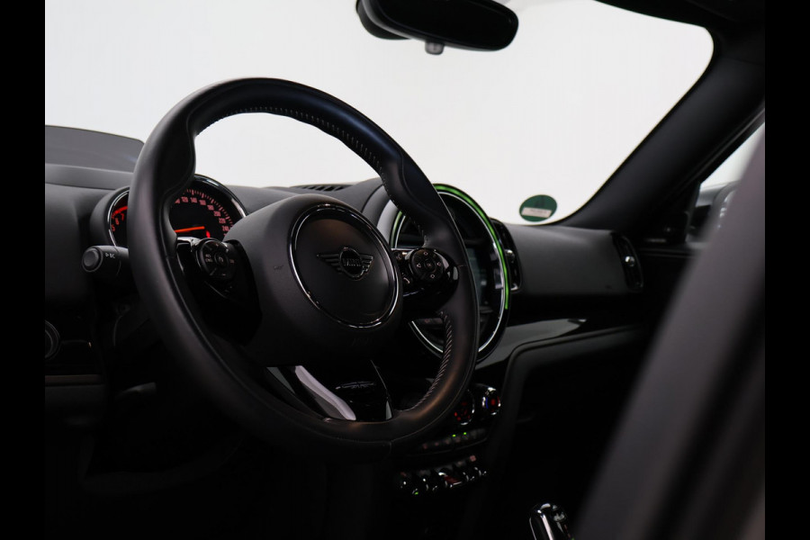 MINI Countryman 1.5 COOPER AUT. ORIG. NL CHILI + LEDER | CAMERA | HEAD-UP | LED | HARMAN/KARDON