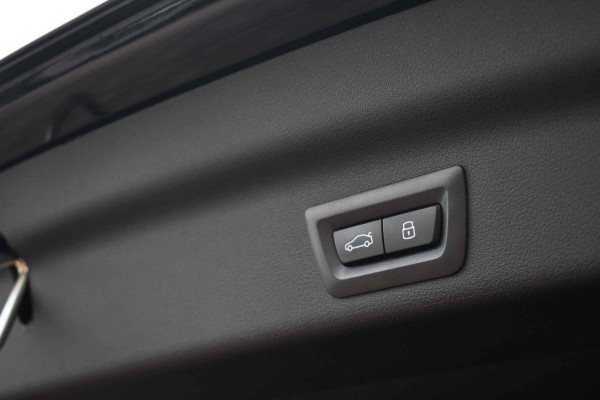 BMW X1 sDrive18i M-Sport Camera ACC-voorber Shadowline Adp-onderstel