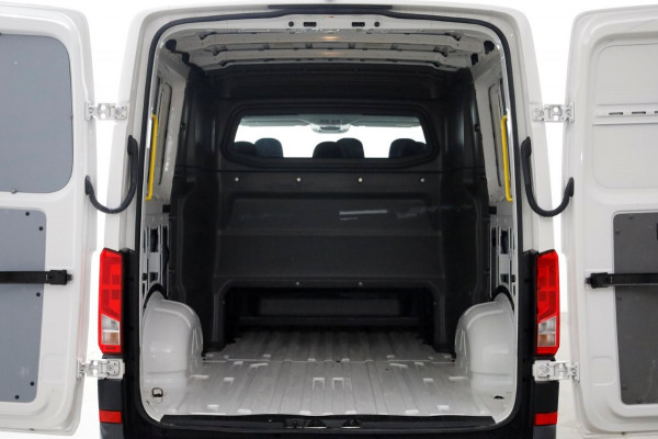 Volkswagen Crafter 35 2.0 TDI 140pk L3H2 (L2H1) D.C. Airco/Camera/CarPlay 12-2022