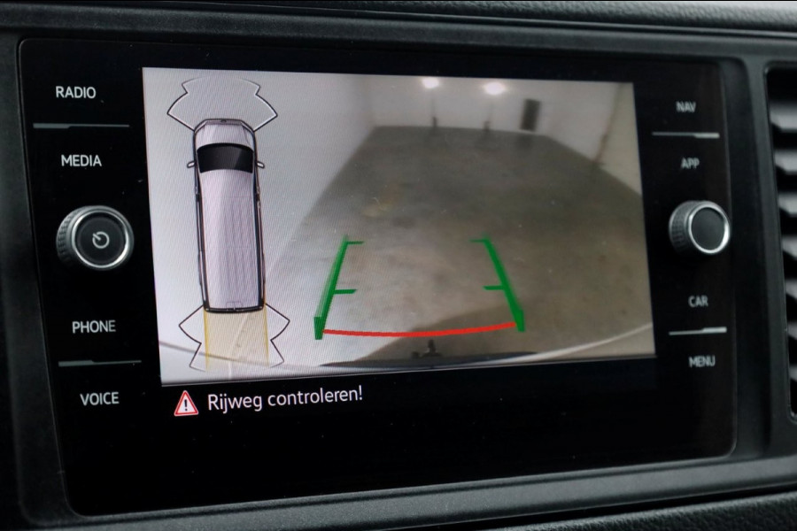 Volkswagen Crafter 35 2.0 TDI 140pk L3H2 (L2H1) D.C. Airco/Camera/CarPlay 12-2022