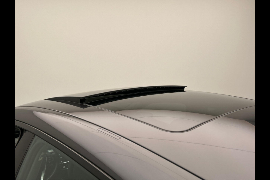 BMW 6 Serie Gran Turismo 630i High Executive * Origineel NL * Head up Panoramadak Memorie Harman / Kardon Trekhaak Camera Leder