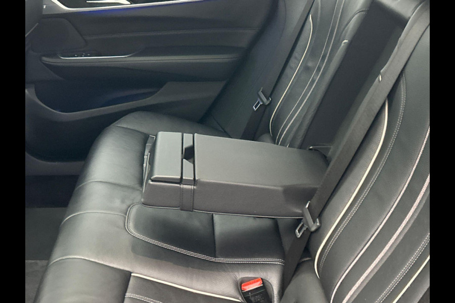 BMW 6 Serie Gran Turismo 630i High Executive * Origineel NL * Head up Panoramadak Memorie Harman / Kardon Trekhaak Camera Leder