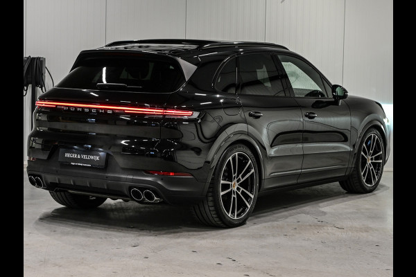 Porsche Cayenne 3.0 E-Hybrid · Sport chrono · Panorama dak · Adaptive cruise · 360 Camera · Keyless · Luchtvering · Bose sound · Memory seats ·