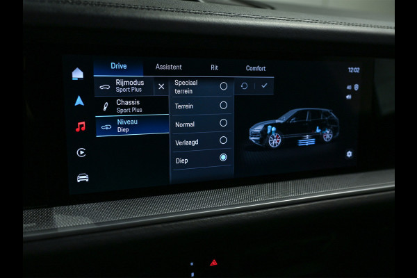 Porsche Cayenne 3.0 E-Hybrid · Sport chrono · Panorama dak · Adaptive cruise · 360 Camera · Keyless · Luchtvering · Bose sound · Memory seats ·