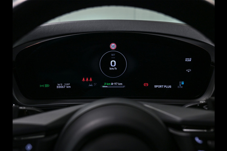 Porsche Cayenne 3.0 E-Hybrid · Sport chrono · Panorama dak · Adaptive cruise · 360 Camera · Keyless · Luchtvering · Bose sound · Memory seats ·