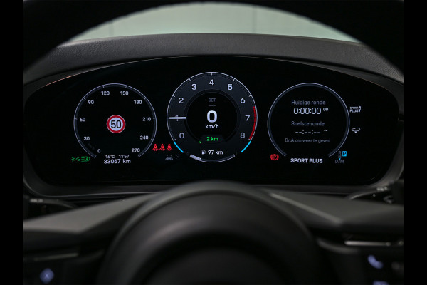 Porsche Cayenne 3.0 E-Hybrid · Sport chrono · Panorama dak · Adaptive cruise · 360 Camera · Keyless · Luchtvering · Bose sound · Memory seats ·