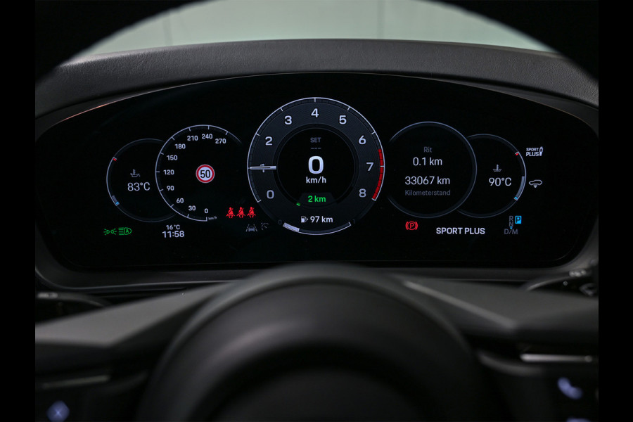 Porsche Cayenne 3.0 E-Hybrid · Sport chrono · Panorama dak · Adaptive cruise · 360 Camera · Keyless · Luchtvering · Bose sound · Memory seats ·