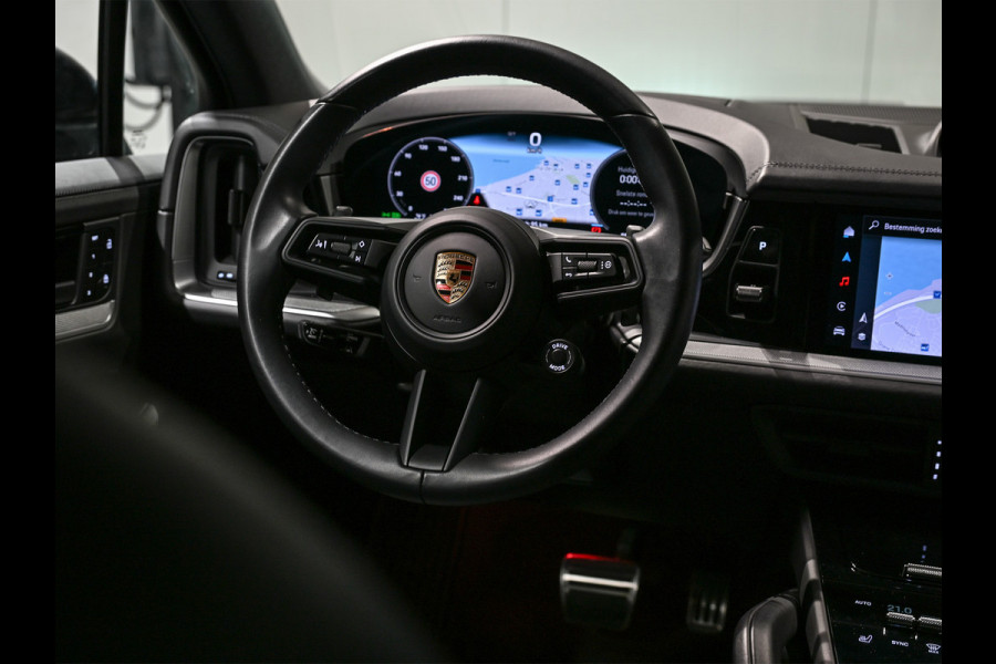 Porsche Cayenne 3.0 E-Hybrid · Sport chrono · Panorama dak · Adaptive cruise · 360 Camera · Keyless · Luchtvering · Bose sound · Memory seats ·