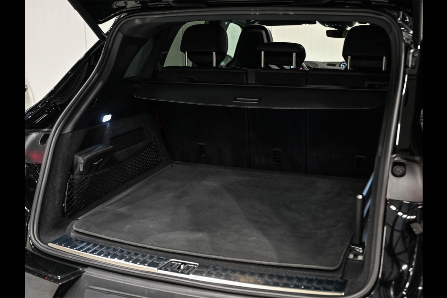 Porsche Cayenne 3.0 E-Hybrid · Sport chrono · Panorama dak · Adaptive cruise · 360 Camera · Keyless · Luchtvering · Bose sound · Memory seats ·