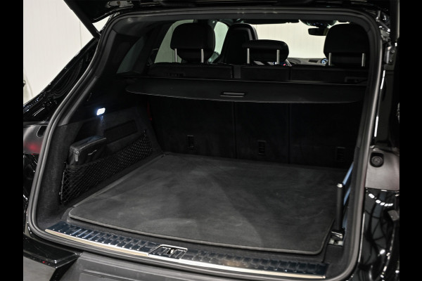 Porsche Cayenne 3.0 E-Hybrid · Sport chrono · Panorama dak · Adaptive cruise · 360 Camera · Keyless · Luchtvering · Bose sound · Memory seats ·