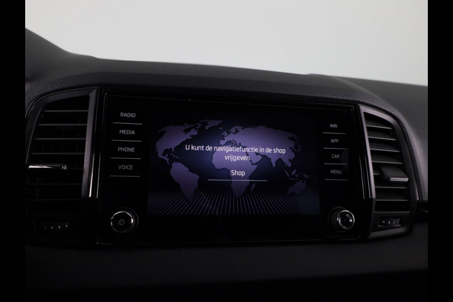 Škoda Karoq 1.5 TSI ACT Sportline Business 150 pk Automaat (DSG) | Verlengde garantie | Navigatie via App | Parkeersensoren | Achteruitrijcamera | Adaptieve cruise control | Stoelverwarming |