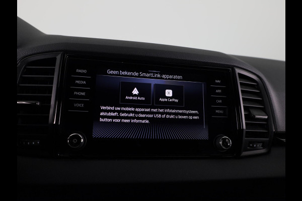 Škoda Karoq 1.5 TSI ACT Sportline Business 150 pk Automaat (DSG) | Verlengde garantie | Navigatie via App | Parkeersensoren | Achteruitrijcamera | Adaptieve cruise control | Stoelverwarming |
