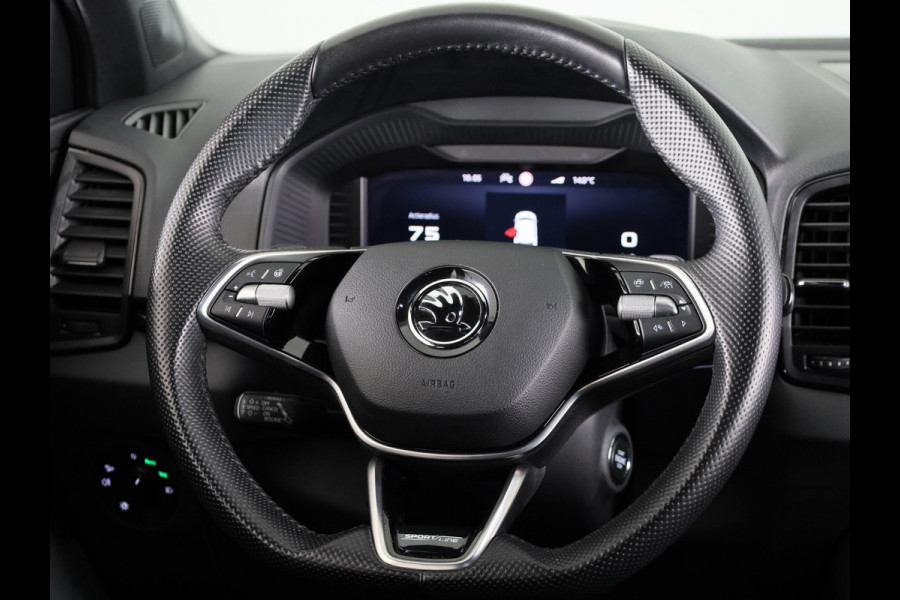 Škoda Karoq 1.5 TSI ACT Sportline Business 150 pk Automaat (DSG) | Verlengde garantie | Navigatie via App | Parkeersensoren | Achteruitrijcamera | Adaptieve cruise control | Stoelverwarming |