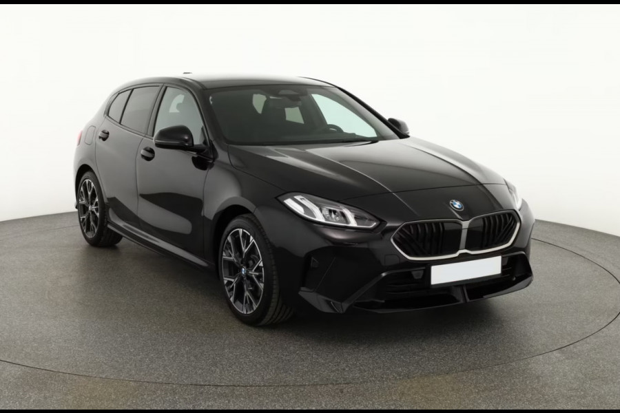 BMW 1-serie 120 M-Sport int+ext ACC DA-Plus Camera Shadowline 18inch