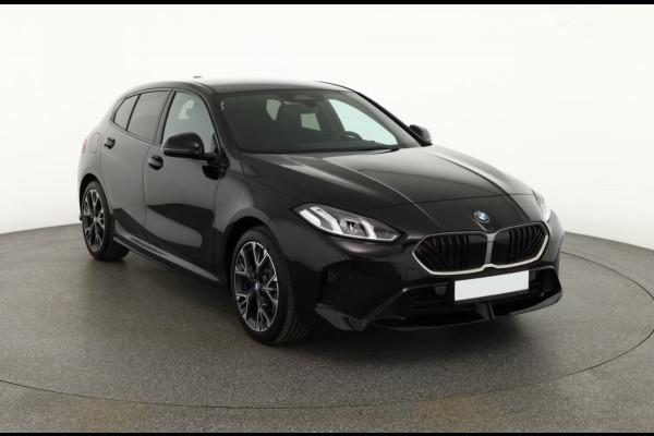 BMW 1-serie 120 M-Sport int+ext ACC DA-Plus Camera Shadowline 18inch