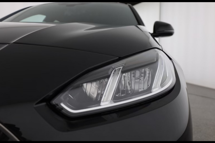 BMW 1-serie 120 M-Sport int+ext ACC DA-Plus Camera Shadowline 18inch