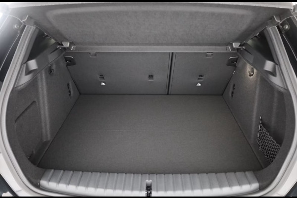 BMW 1-serie 120 M-Sport int+ext ACC DA-Plus Camera Shadowline 18inch