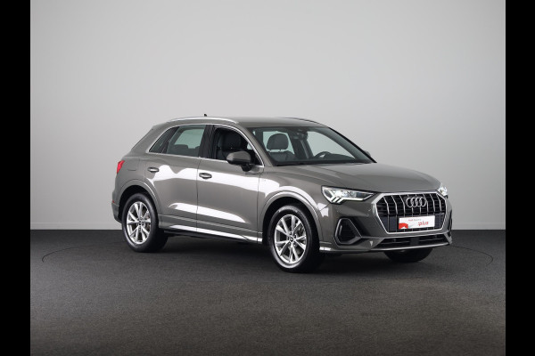 Audi Q3 35 TFSI S edition 150pk | Navigatie | Adaptieve cruise controle | Verwarmbare voorstoelen