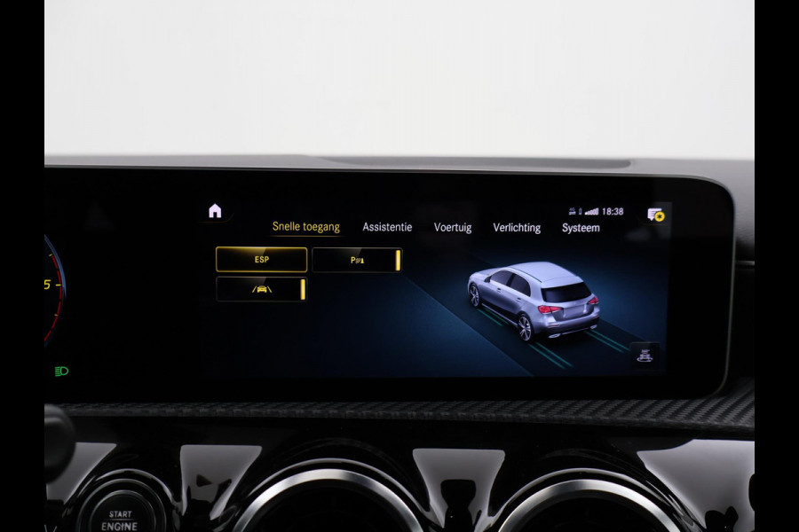 Mercedes-Benz A-Klasse 180D AUT. NIEUW MODEL + WIDESCREEN MBUX | CAMERA | 18" AMG | STOELVERW. | LED | DAB