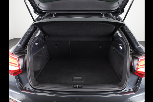 Audi Q2 30 TFSI Business Edition 110pk | Navigatie | Virtual Cockpit | Parkeercamera | 18 inch Lichtmetalen velgen