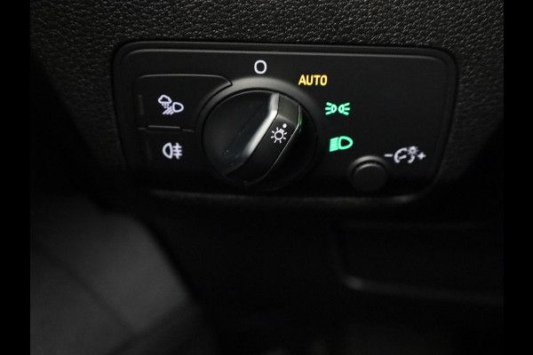 Audi Q2 30 TFSI Business Edition 110pk | Navigatie | Virtual Cockpit | Parkeercamera | 18 inch Lichtmetalen velgen