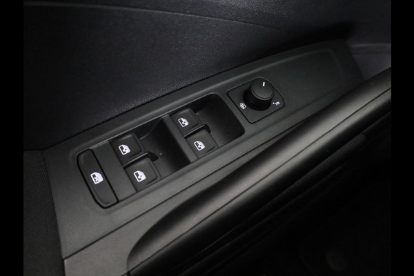 Škoda Fabia Selection 1.0 TSI 95 pk 5 versn. Hand | Getint glas | 15 inch lichtmetalen velgen