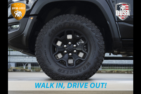 Dodge Ram | RHO | 3.0L Twin-Turbo I6 | 4x4 | Crew Cab | Black Edition | Panoramadak | 14,4-inch Touchscreen | Passenger Display | Getoonde accessoires zijn verkrijgbaar tegen meerprijs