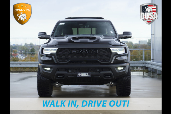 Dodge Ram | RHO | 3.0L Twin-Turbo I6 | 4x4 | Crew Cab | Black Edition | Panoramadak | 14,4-inch Touchscreen | Passenger Display | Getoonde accessoires zijn verkrijgbaar tegen meerprijs