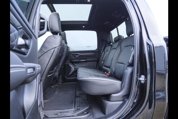 Dodge Ram | 1500 | Limited | Night | 3.0L Twin-Turbo I6 | High Output | BPM-VRIJ | Passenger Display | 14,4 Touch Screen | Harman Kardon | RAMBOX Getoonde accessoires zijn verkrijgbaar tegen meerprijs