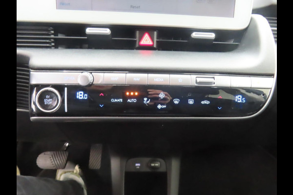 Hyundai IONIQ 5 Style 58 kWh SOH 98% Warmtepomp Airco ECC Navi Carplay Virtual Dashboard Trekhaak PDC VA+ Camera Full LED Adaptive Cruise 19" Velgen