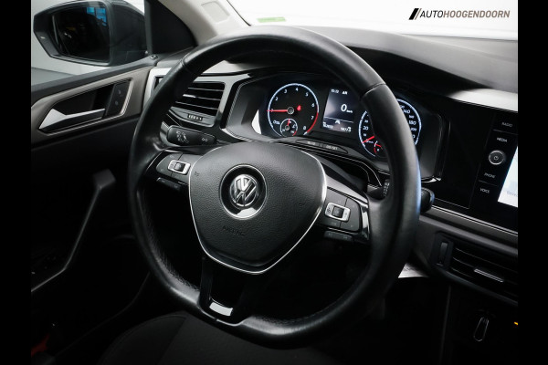 Volkswagen Polo 1.0 TSI R-Line (APPLE CARPLAY,LED,SPORTSTOELEN,LM-VELGEN,CLIMATE,ADAPTIVE CRUISE,TREKHAAK,TOPCONDITIE)