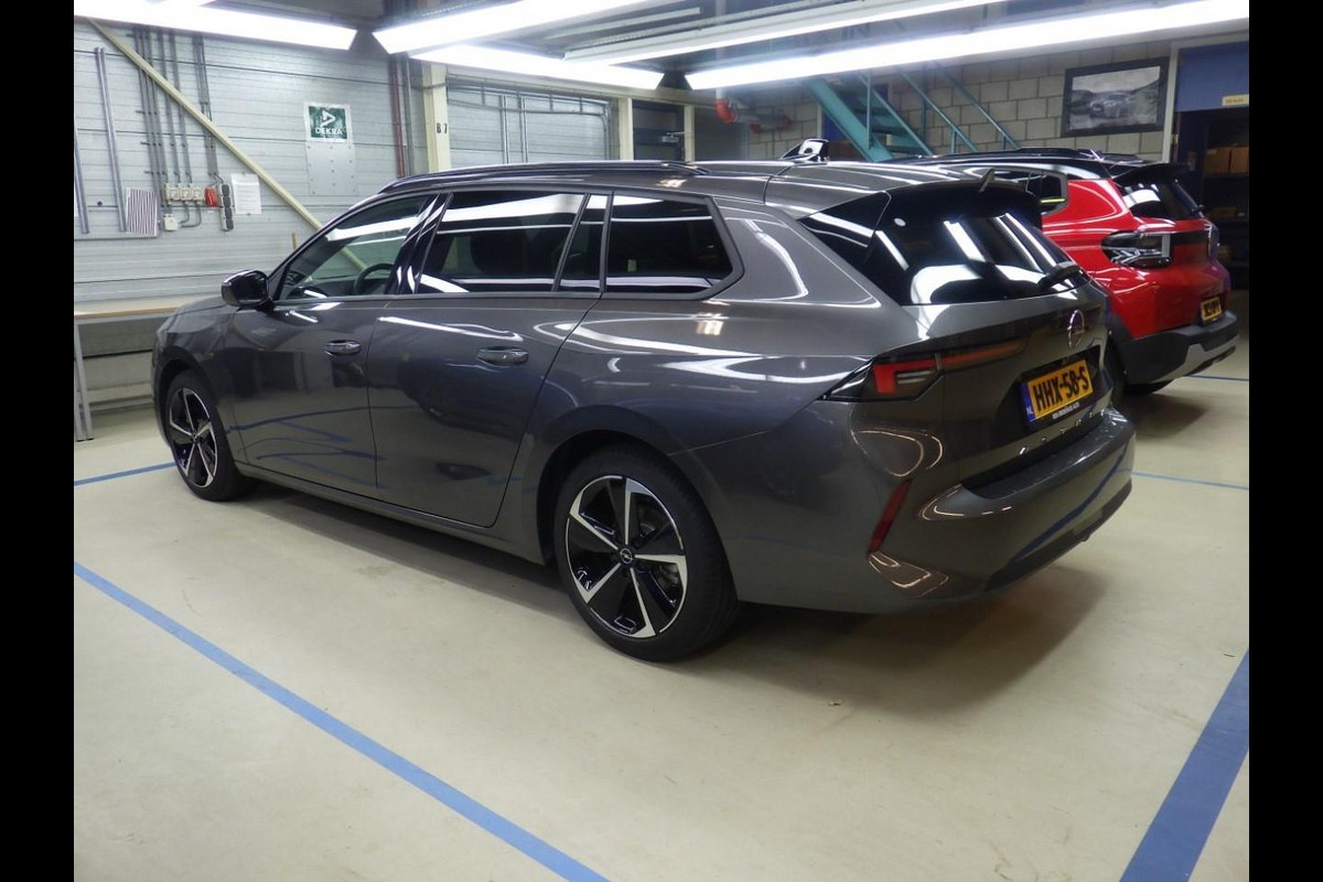 Opel Astra Sports Tourer 1.2 Turbo Hybrid Business Edition