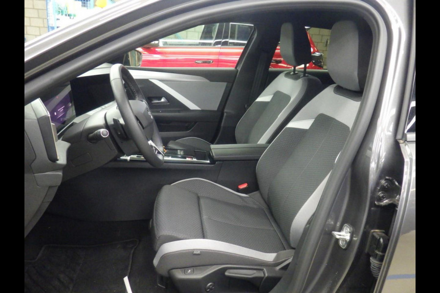 Opel Astra Sports Tourer 1.2 Turbo Hybrid Business Edition